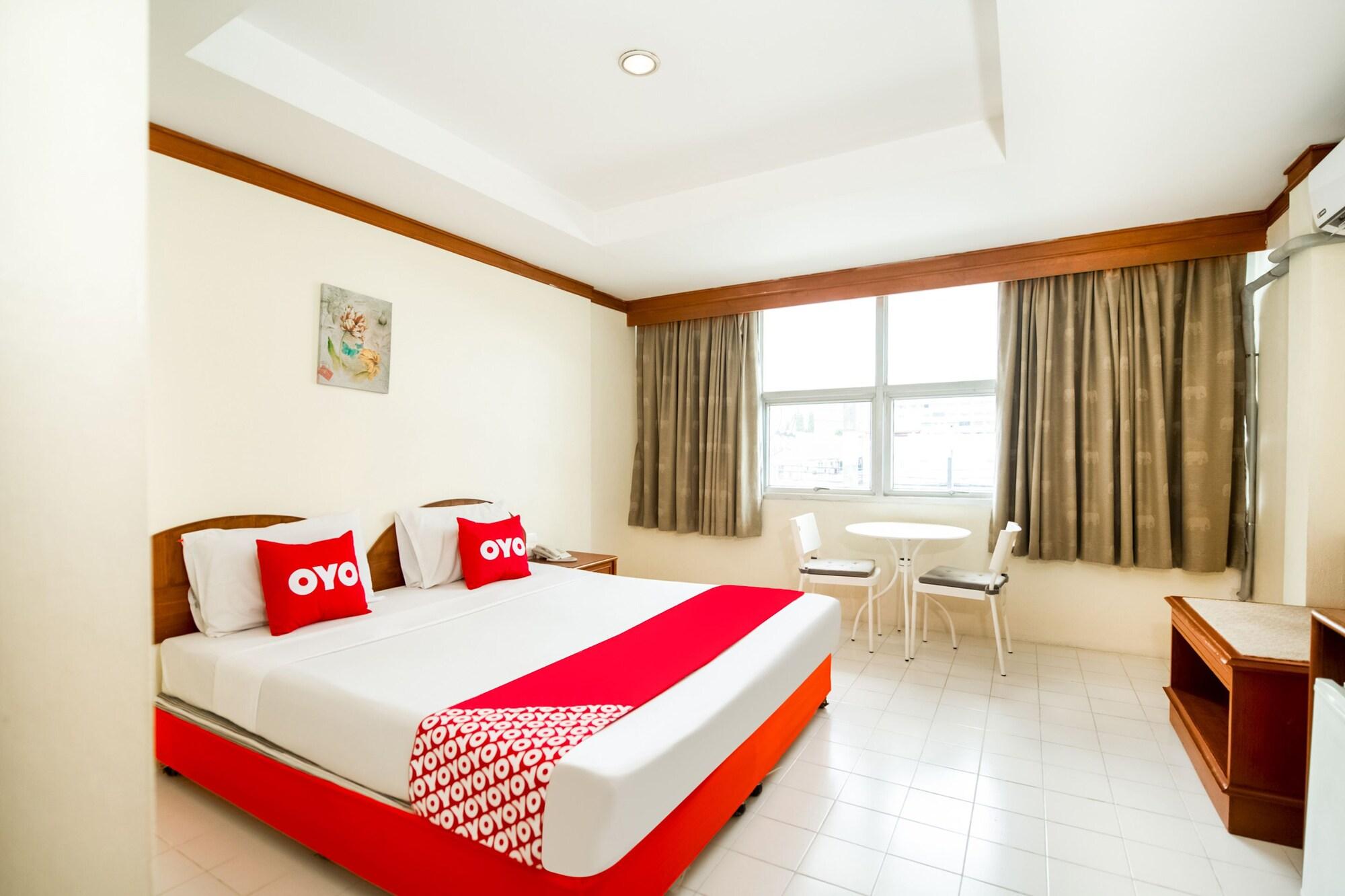 Oyo 320 Regent 2002 Guest House Phuket Екстериор снимка