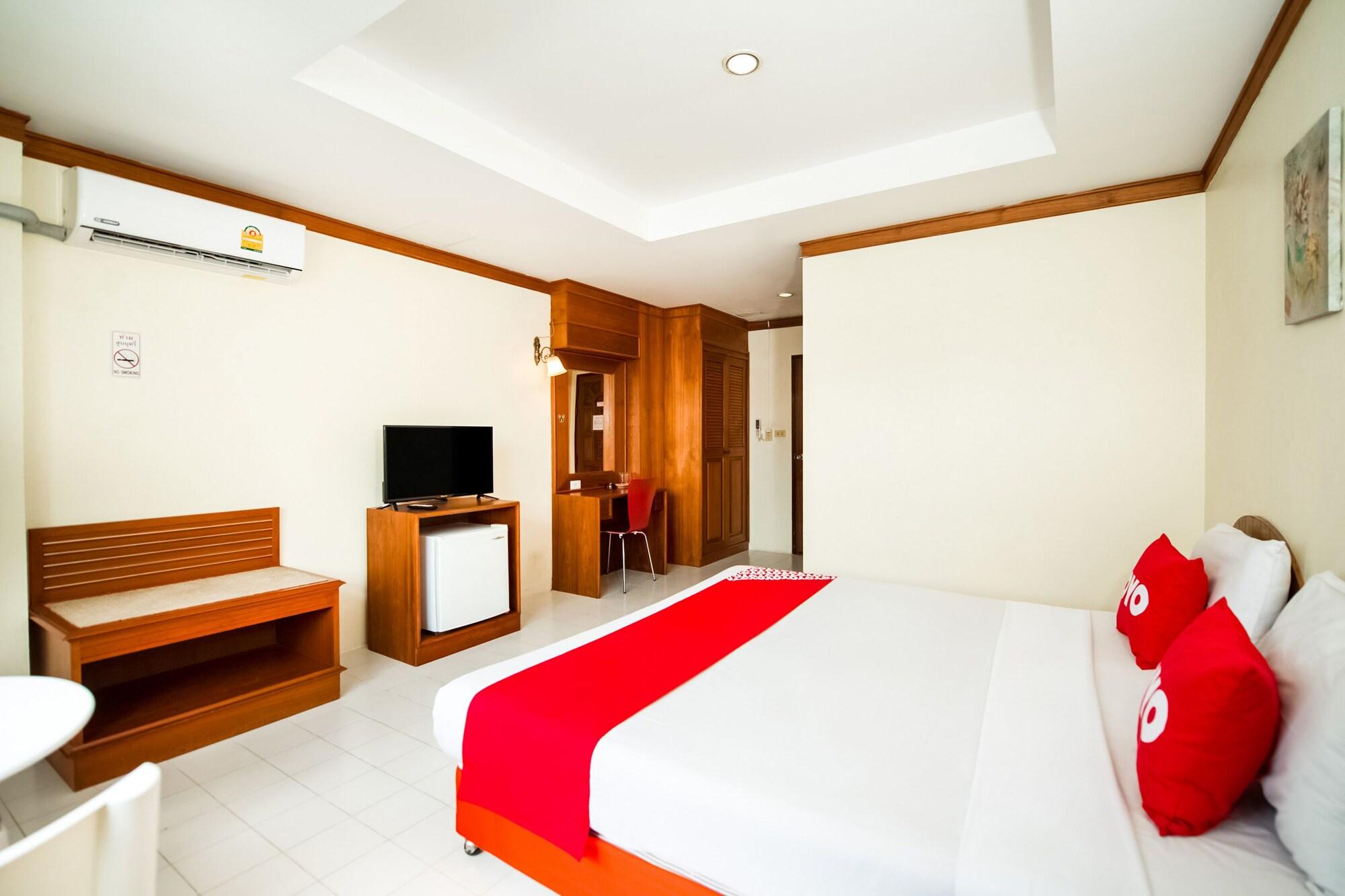 Oyo 320 Regent 2002 Guest House Phuket Екстериор снимка
