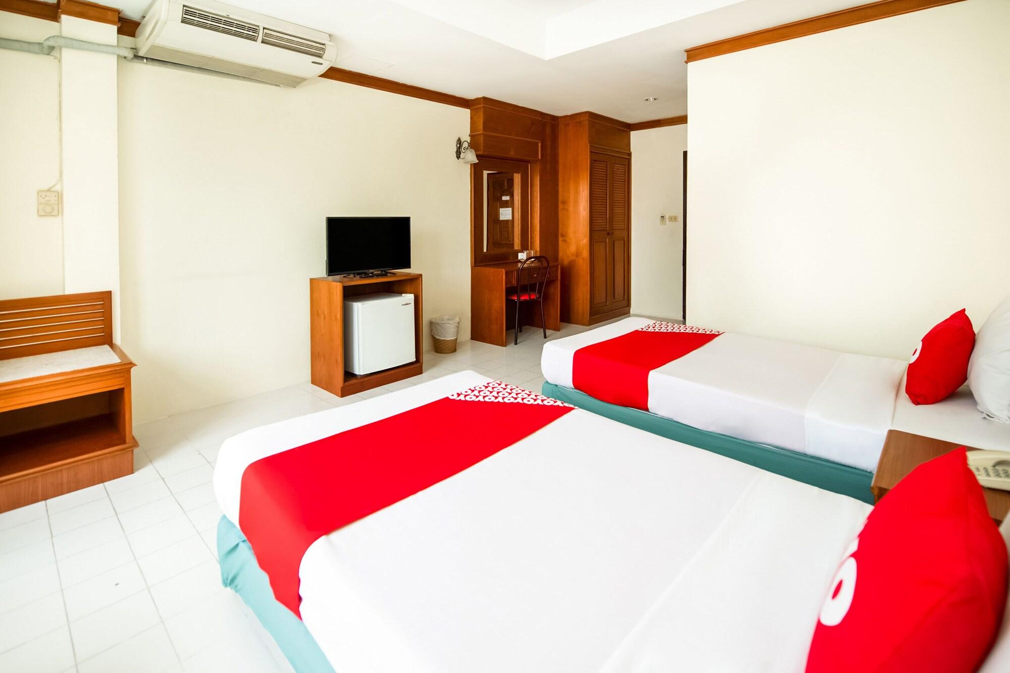 Oyo 320 Regent 2002 Guest House Phuket Екстериор снимка
