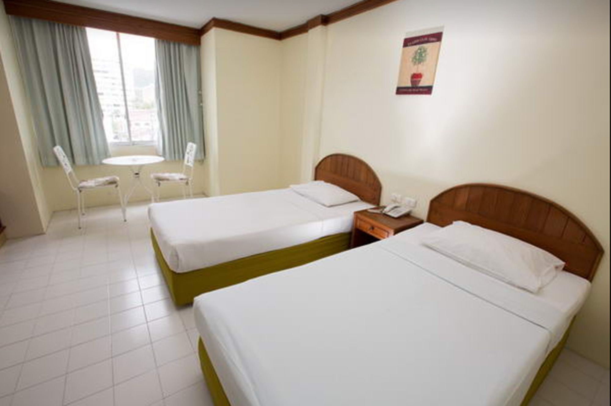 Oyo 320 Regent 2002 Guest House Phuket Екстериор снимка